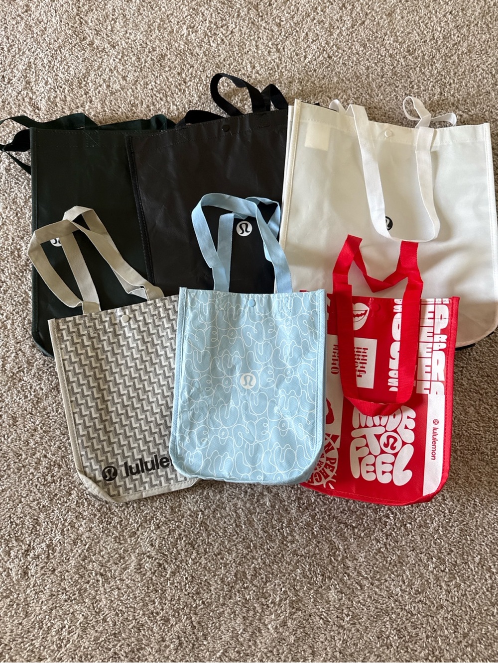 lululemon athletica Light Blue, Red, White & Black Tote Bag Bundle